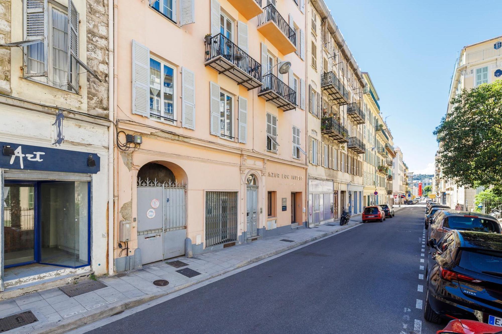 Renting - Penchienatti - Cosy Loft Industrial Style Apartment Nizza